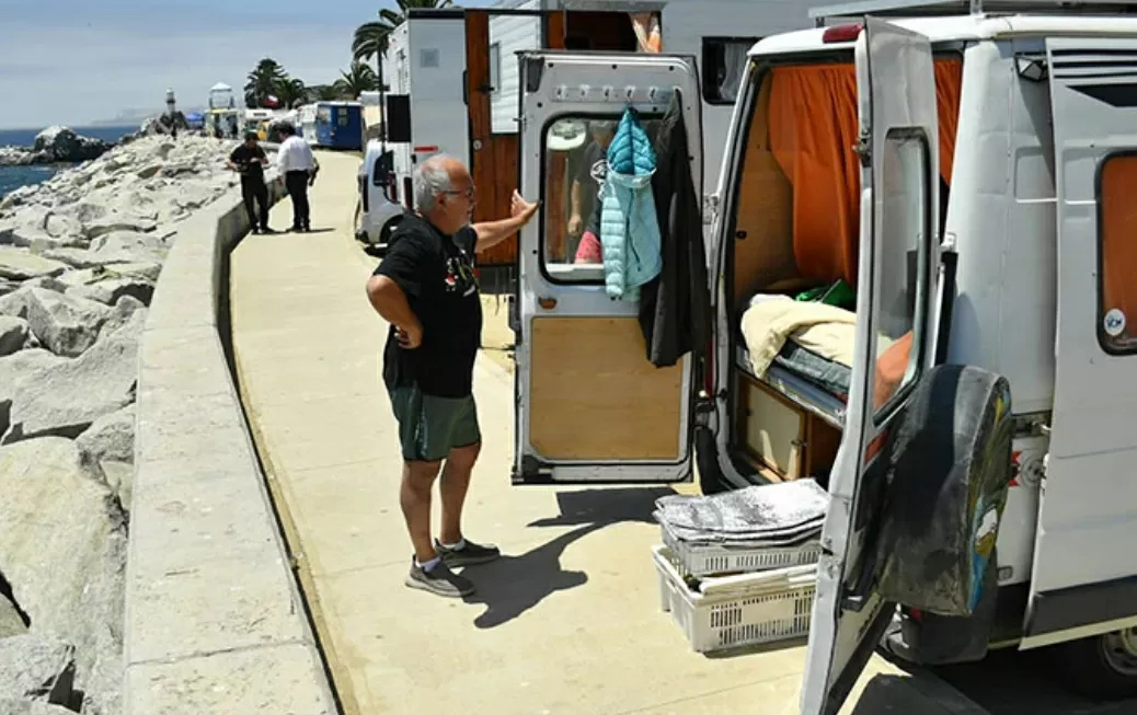 Autorizan la instalación de casas rodantes en el borde ribereño de Valparaíso