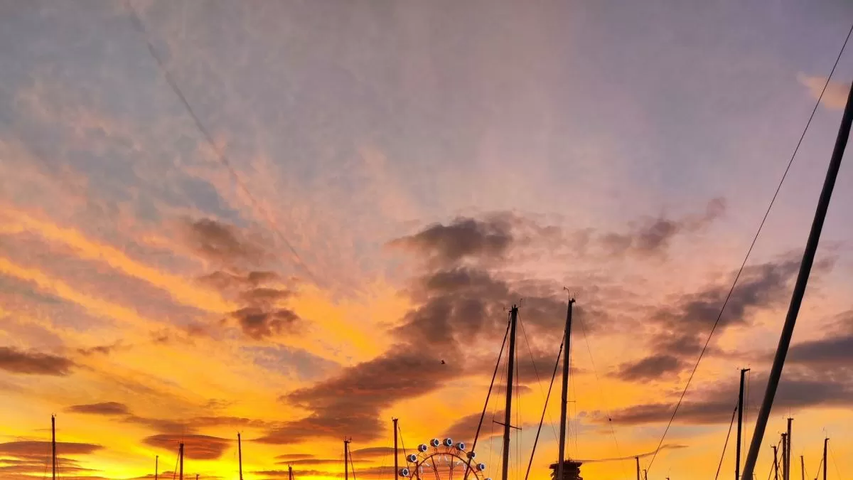 La puesta de sol náutica de Barcelona