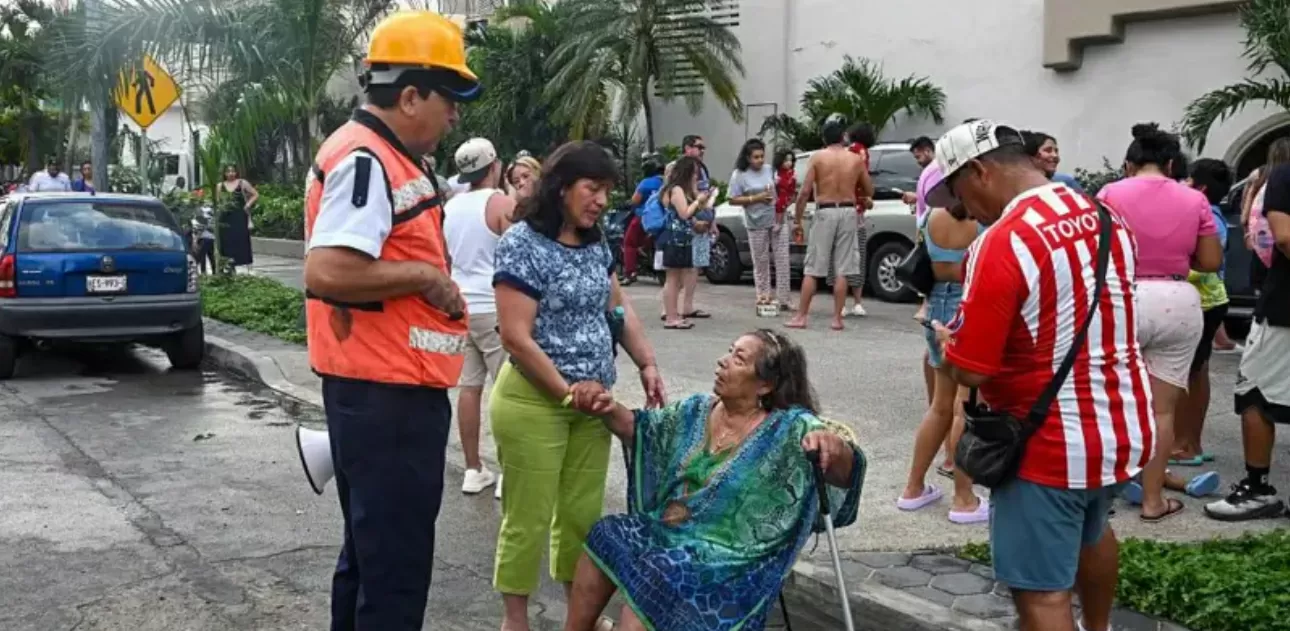 maremoto de magnitud 6,5 en Ciudad de México deja al menos un muerto y 12 heridos