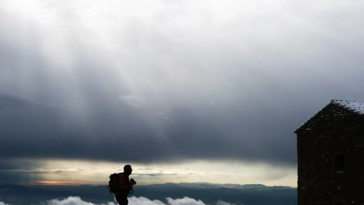 Pasos sobre la nieve en Sant Llorenç del Munt