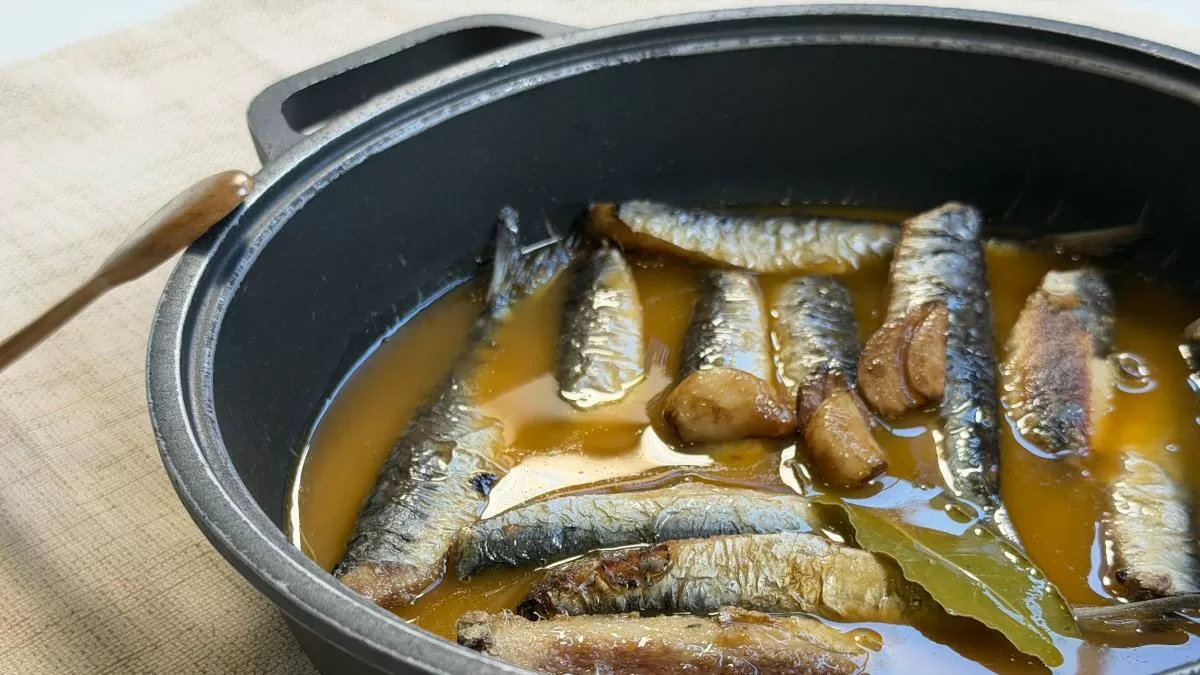 Escabeche de sardinas, pincho receta medieval que inspira la gastronomía sostenible europea