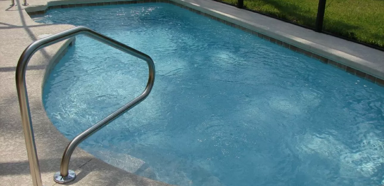 Madre e hijo son encontrados muertos en una piscina en San Clemente