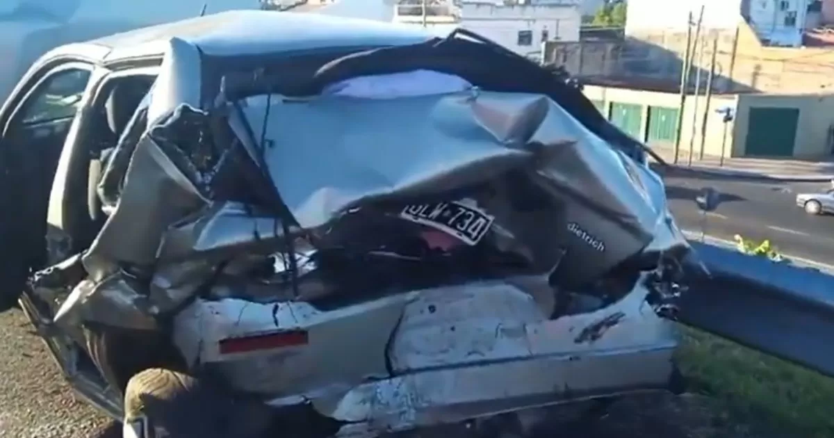 Un utilitario se quedó sin embrague en plena General Paz y lo embistió una camioneta: siete heridos
