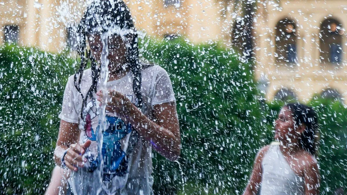 Comienzan las clases con una mensaje ola de calor con temperaturas que llegarán a los 40°, anunció Nubel Cisneros