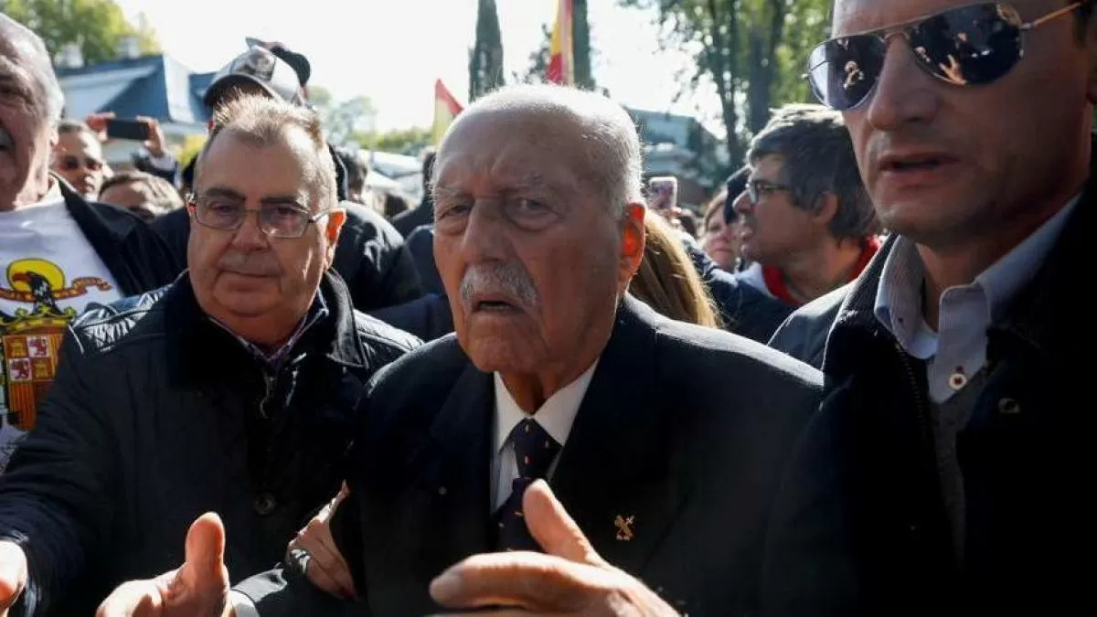 De bueno tonto, golpista mío