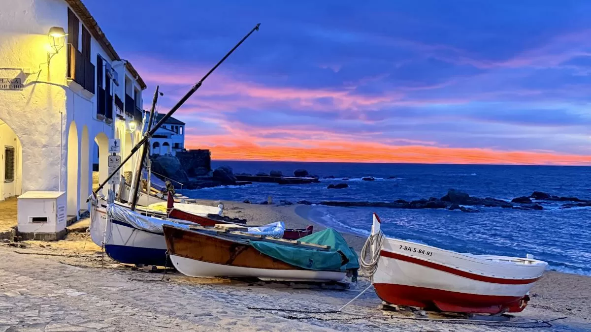 Amanecer artístico en Calella de Palafrugell