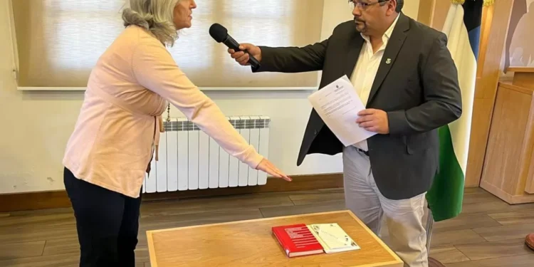 Asumió como concejal Laura Totonelli tras la renuncia de Silvio Barriga