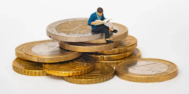 “La Economía: Impacto en la Sociedad Actual”