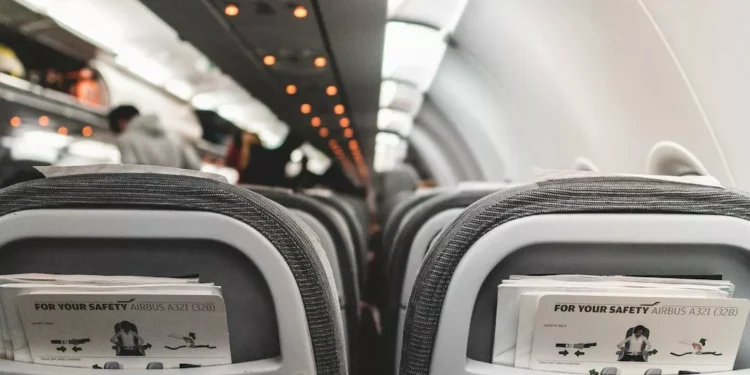 “La Economía: Desafíos y Éxitos en la Actualidad”