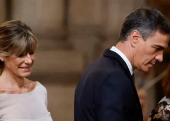 Aplazan la declaración de la esposa de Pedro Sánchez por corrupción