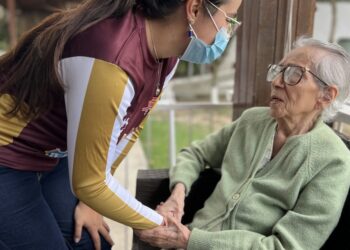 Los abuelos son un recurso invaluable para la Fundación Misael Silva Roa.