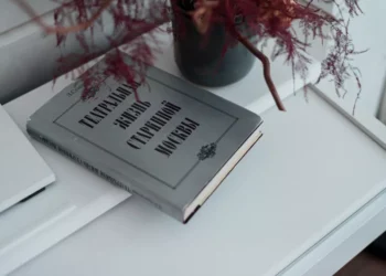 “El Poder de la Poesía: Expresión y Comunicación en Movimiento”