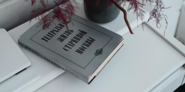 “El Poder de la Poesía: Expresión y Comunicación en Movimiento”