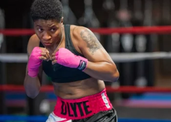 “La emoción del deporte: adrenalina, superación y victoria en equipo”