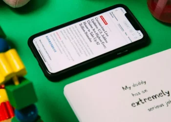 “Avances en Economía: Liderazgo de Ivan Baez y Ernesto Báez”