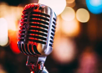 “La música: arte universal que conecta nuestras emociones”