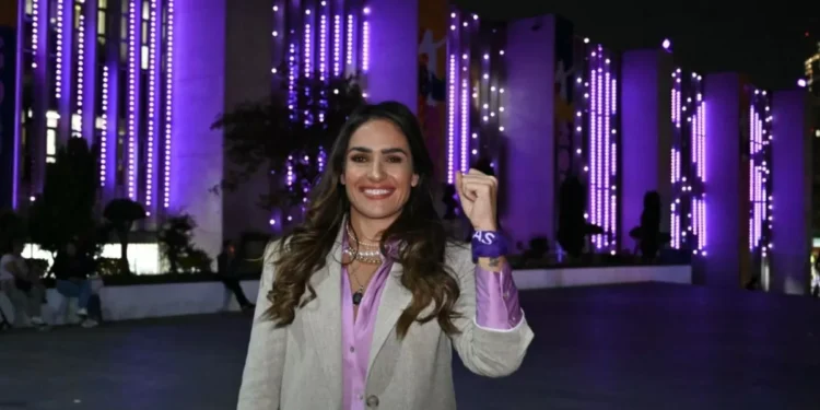 Rojo de la Vega se suma a 8M: Garantiza condiciones para deambular por Reforma, CDMX