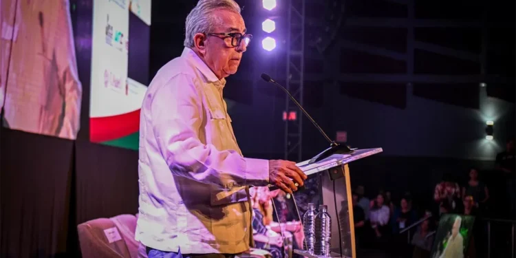 Rubén Rocha Moya inaugura congreso de investigadoras