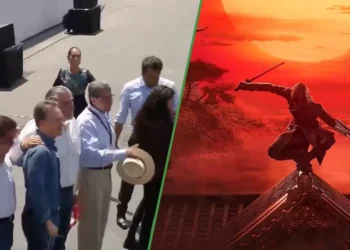 Claudia confirma que recibió entrenamiento ninja y por eso entra sin que nada la vea