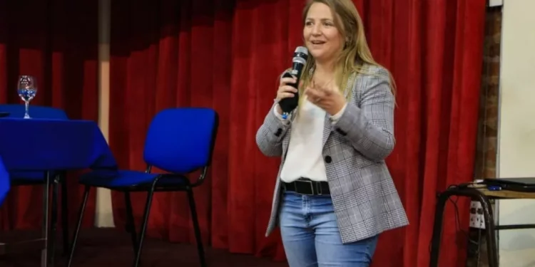 Piden más asistencia a familias sin butano ante la falta de avance del butanooducto