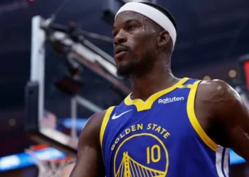 Jimmy Butler podría estar con Warriors en el Juego 3