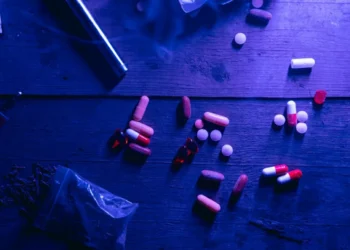 Una examen crítica al problema de las adicciones | Artículo de Mario Luis Fuentes