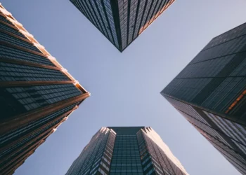 “Domina tus finanzas y alcanza tus sueños”