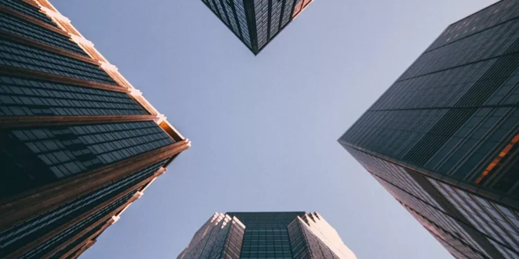 “Domina tus finanzas y alcanza tus sueños”