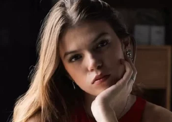 Valentina Gilabert muestra las cicatrices que le dejó el brutal asalto de Marianne Gonzaga