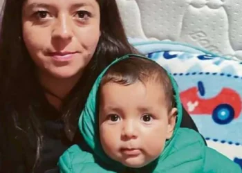 Bebé de solo 10 meses combate por crucial operación que le salvaría la vida