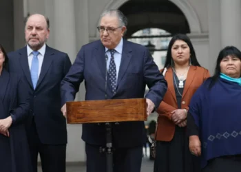 Presidente Gabriel Boric recibió informe de Comisión para la Paz