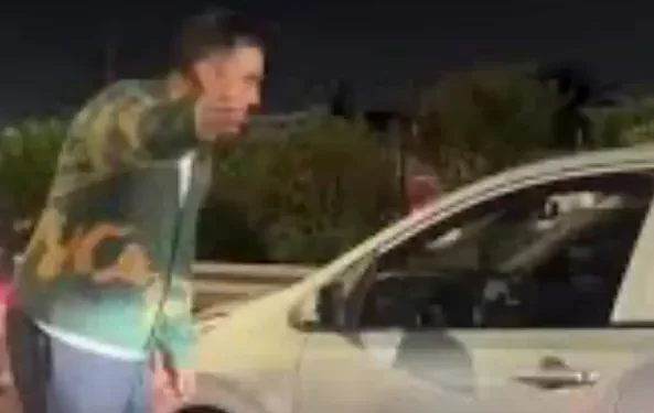 Claudio Bravo se transforma en viral tras increpar a conductor curda en la Ruta 5