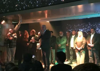 Cortés: “Al que no tome familia de Bariloche le voy a cerrar el negocio”