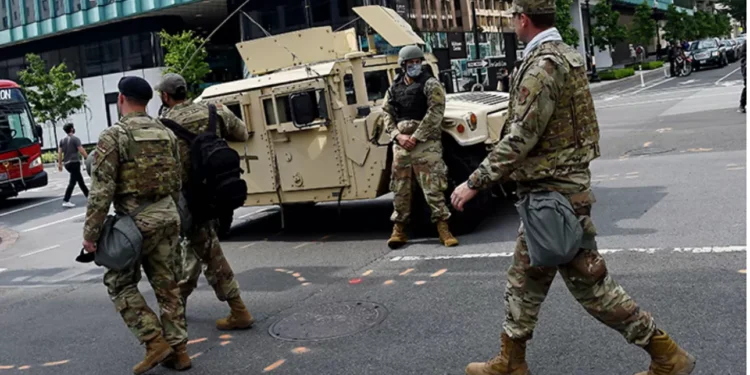 Donald Trump despliega 2 mil efectivos de la Guardia doméstico ante protestas por indocumentados en Los Ángeles