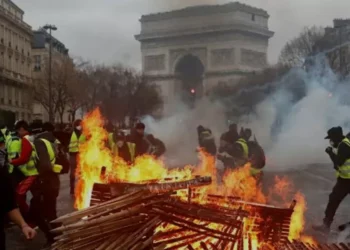 Dos muertos, heridos, saqueos y autos incendiados en festejos en Paris posteriormente que PSG ganara la Champions