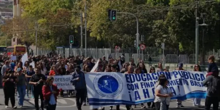 Colegio de Profesores convocó un paro doméstico para el próximo 4 y 5 de junio.