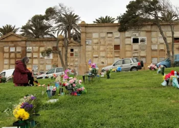 Cormuval corresponderá indemnizar a 21 familias por caso de tumbas inundadas en Valparaíso