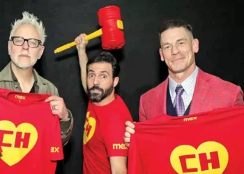 James Gunn y John Cena entre bichos, acción y el chipote chillón