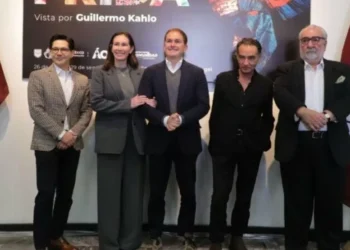 Inauguran expo fotográfica de objetos de Frida Kahlo en Álvaro Obregón