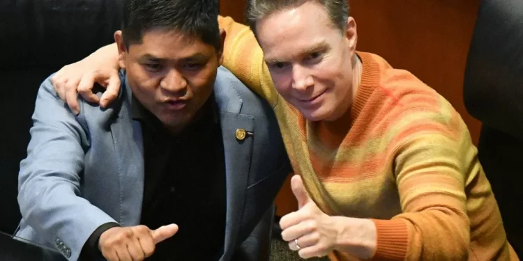 Erasmo Catarino, excantante de La Academia, injuria como senador de la República