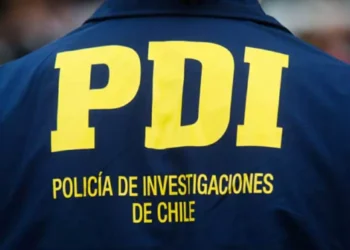 PDI detecta a 10 funcionarios que viajaron estando con licencia