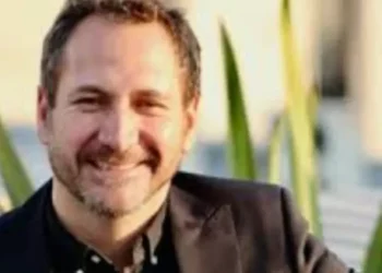 Actor Juan Pablo Sáez fue formalizado por presunta violencia intrafamiliar