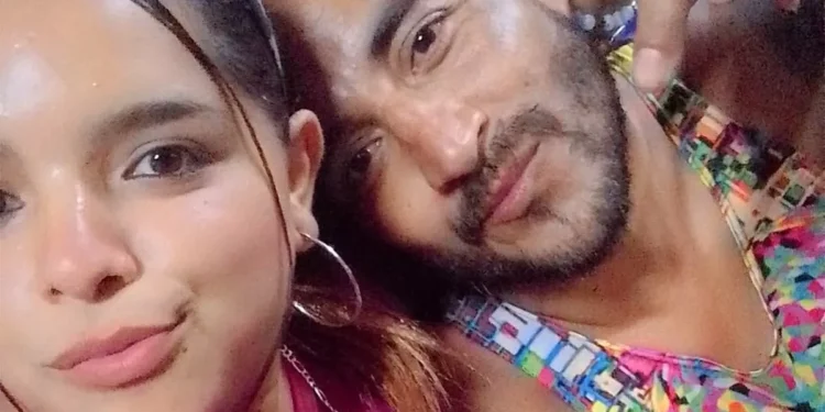 Pareja publica foto de madrugada justo antes de morir