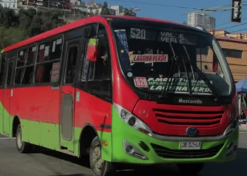 Vecinos de Laguna Verde molestos por quedar sin fondos para transporte rural