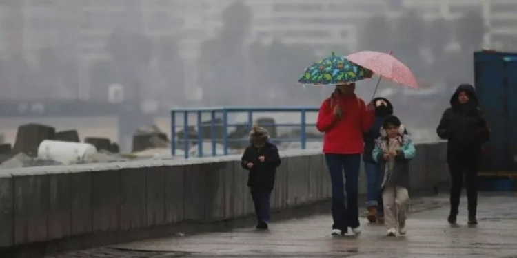 Sistema frontal con fuertes lluvias y marejada en la Región de Valparaíso