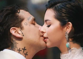 Christian Nodal denuncia campañas pagadas de desprestigio contra Ángela Aguilar