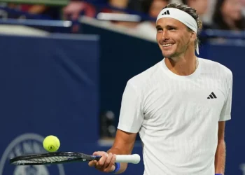 Alexander Zverev derroca al rey y busca corona en Toronto