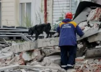 Graves daños deja terremoto 8,8 y posterior tsunami que afectó a Rusia