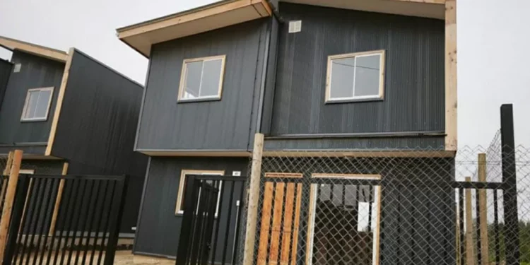 Minvu entregó las primeras 40 viviendas de El oasis en Valparaíso tras más de 10 años de espera