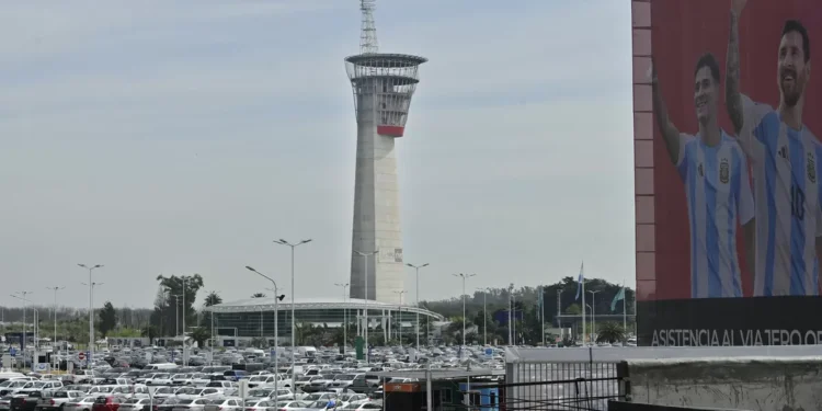 Iba a ser la torre de ejercicio más alta de América latina, pero lleva 6 años abandonada y el futuro es incierto